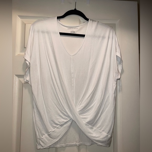 American Eagle white tee - Picture 1 of 3